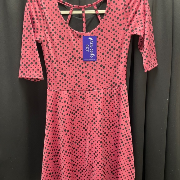 NWT Pink with Black Polka Dots Girls Dress 3/4 Sleeve - Picture 2 of 3